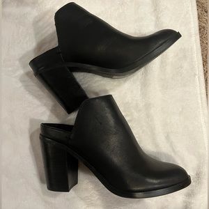 Dolce Vita - Leather Mules - 7.5 Black